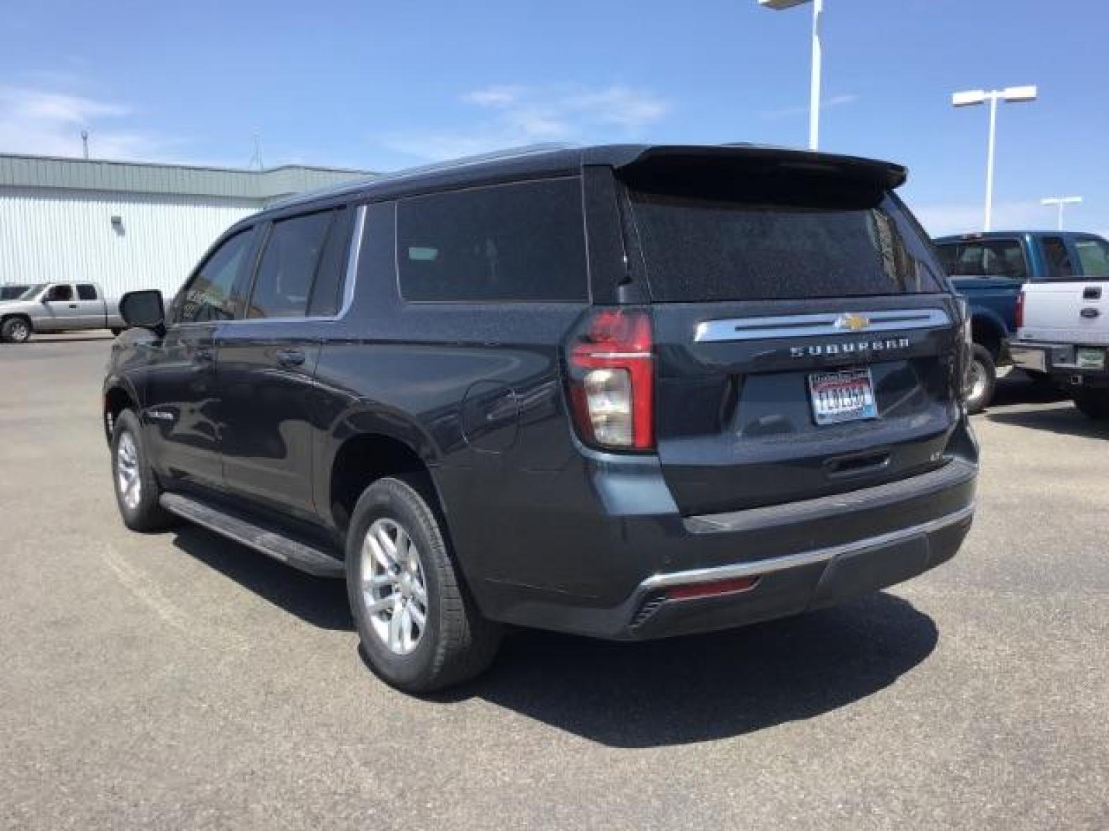 2021 GRAY /BLACK Chevrolet Suburban LT 4WD (1GNSKCKDXMR) with an 5.3L V8 OHV 16V engine, 10-Speed Automatic transmission, located at 1235 N Woodruff Ave., Idaho Falls, 83401, (208) 523-1053, 43.507172, -112.000488 - Hard to find late model Carry-All with low miles! It comes with heated seats, back up camera, parking sensors, collision avoidance, auto start/stop (to save on fuel), power folding mirrors, BOSE premium sound, and many, many more options! At Timberline Auto it is always easy to find a great deal - Photo #3