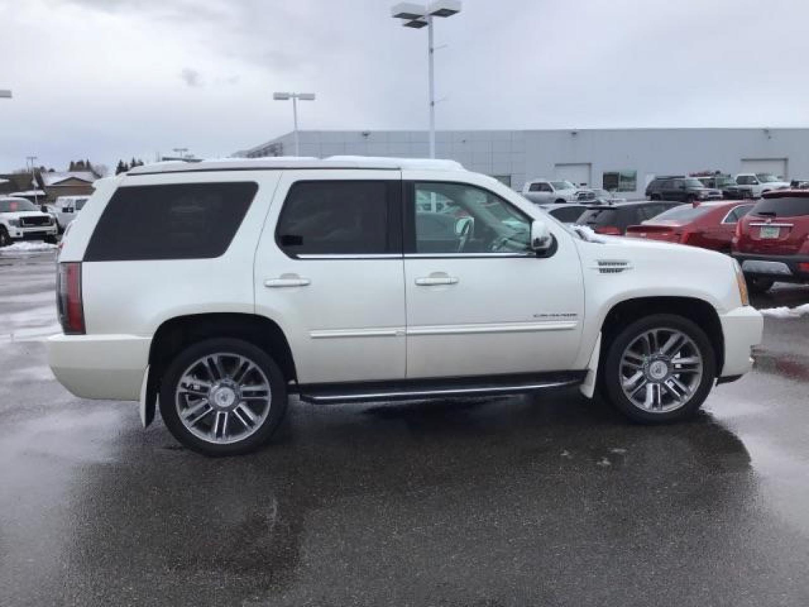 2012 WHITE /WHITE Cadillac Escalade AWD Luxury (1GYS4BEF2CR) with an 6.2L V8 OHV 16V FFV engine, 6-Speed Automatic transmission, located at 1235 N Woodruff Ave., Idaho Falls, 83401, (208) 523-1053, 43.507172, -112.000488 - This 2012 Cadillac Escalade Luxury 4x4, has the 6.2L motor. It has 117,000 miles. Comes with leather interior, heated seats, 3rd row seating, blue tooth audio, sunroof, power seats, and back up camera. At Timberline Auto it is always easy to find a great deal on your next vehicle! Our experienced sa - Photo #4