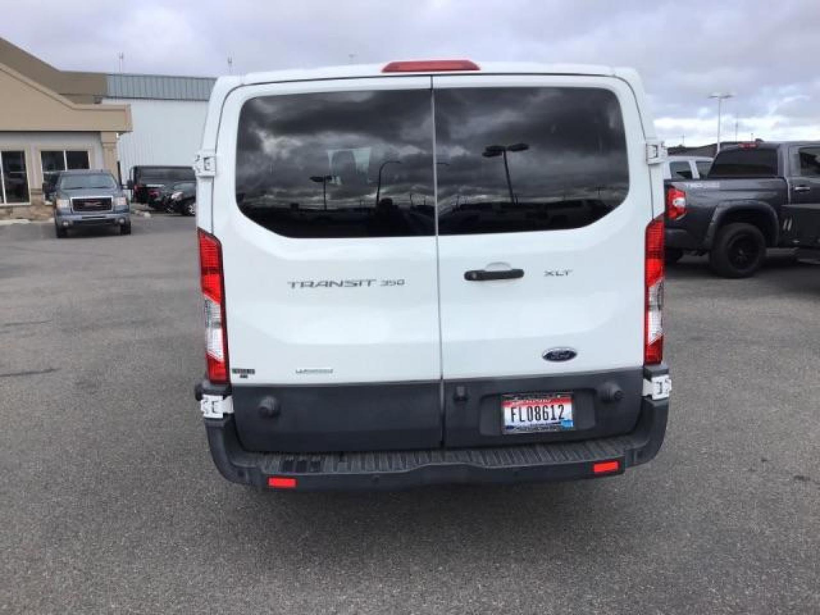 2018 WHITE /XL Ford Transit 350 Wagon Low Roof XL w/Sliding Pass. 148-in. WB (1FBZX2YG2JK) with an 3.5L V6 DOHC 24V engine, 6-Speed Automatic transmission, located at 1235 N Woodruff Ave., Idaho Falls, 83401, (208) 523-1053, 43.507172, -112.000488 - Photo #3
