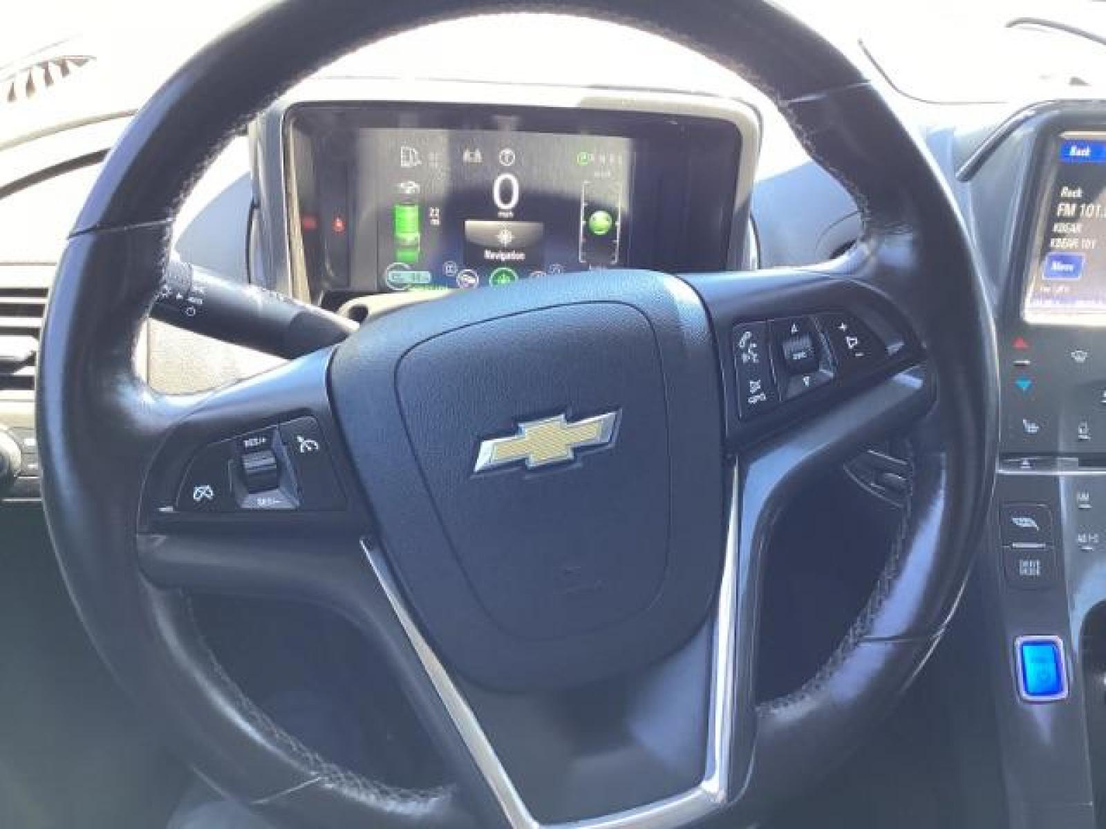 2013 WHITE Chevrolet Volt Premium (1G1RB6E48DU) with an 1.4L L4 DOHC 16V PLUG-IN HYBRID engine, Continuously Variable Transmission transmission, located at 1235 N Woodruff Ave., Idaho Falls, 83401, (208) 523-1053, 43.507172, -112.000488 - The 2013 Chevrolet Volt Premium is a plug-in hybrid electric vehicle (PHEV) known for its innovative technology, efficient drivetrain, and practical features. Here are the key features you might find on the 2013 Chevrolet Volt Premium: Electric Drive Unit: The Volt is primarily powered by an electr - Photo #14