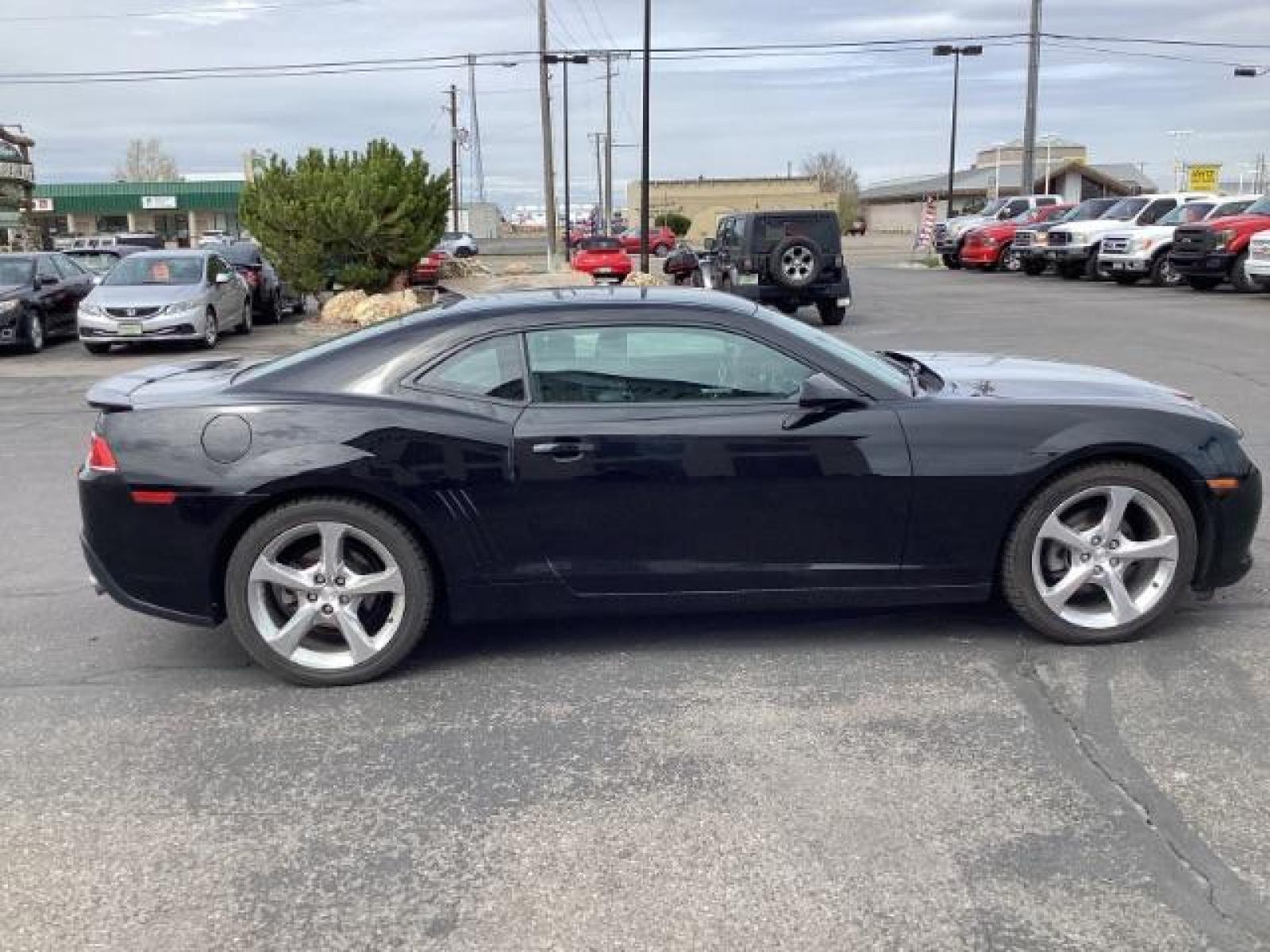 2015 BLACK Chevrolet Camaro 2LT Coupe (2G1FF1E35F9) with an 3.6L V6 DOHC 24V FFV engine, 6-Speed Automatic transmission, located at 1235 N Woodruff Ave., Idaho Falls, 83401, (208) 523-1053, 43.507172, -112.000488 - The 2015 Chevrolet Camaro 2LT RS combines the comfort and technology of the 2LT trim with the sporty styling elements of the RS package. Here are some of the key features you could find in the 2015 Chevrolet Camaro 2LT RS: 3.6-liter V6 Engine: The Camaro 2LT RS is typically powered by a 3.6-liter V - Photo #5